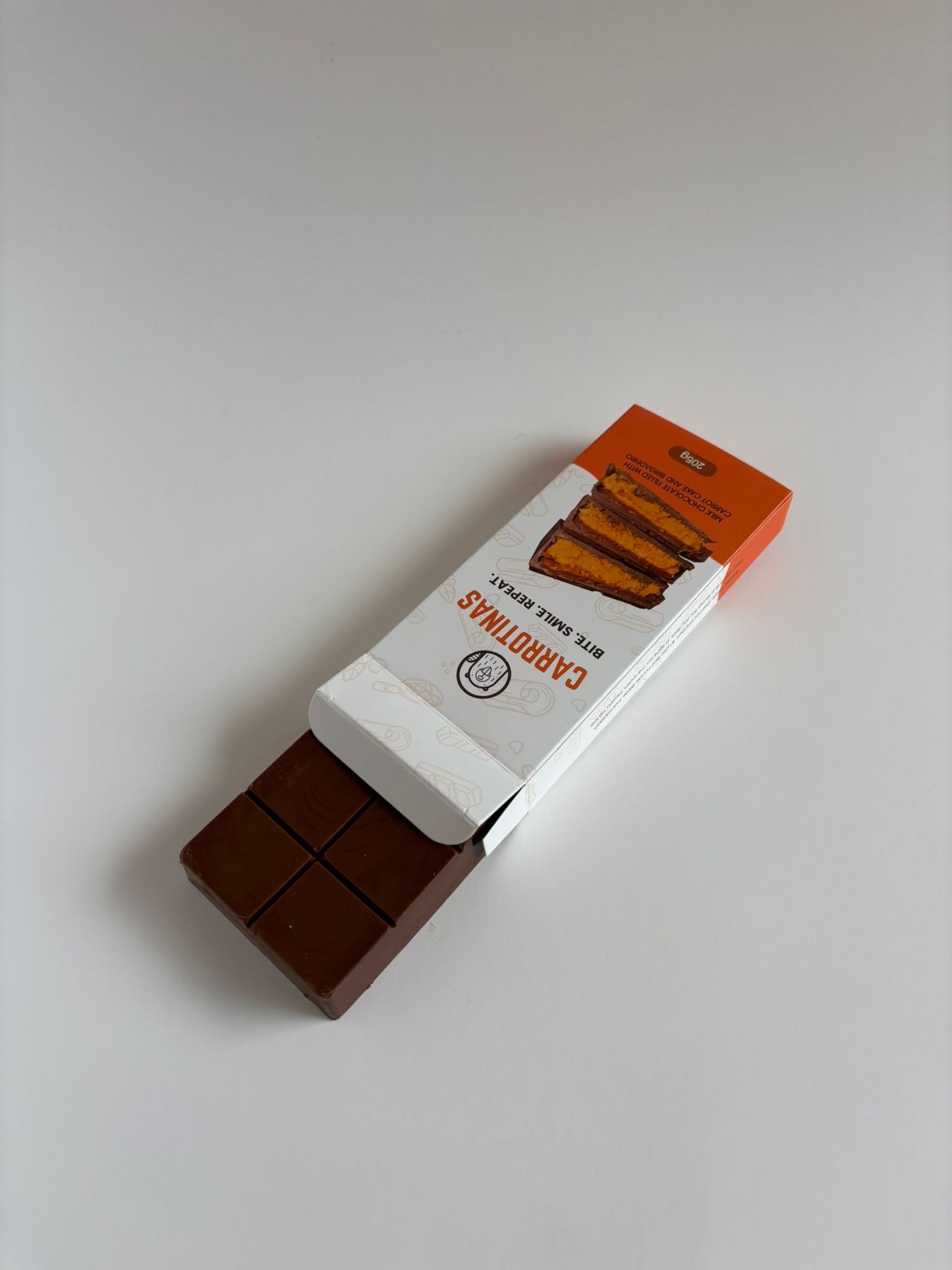 Carrotinas Bar 205g – Chocolate Stuffed with Real Carrot Cake & Brigadeiro