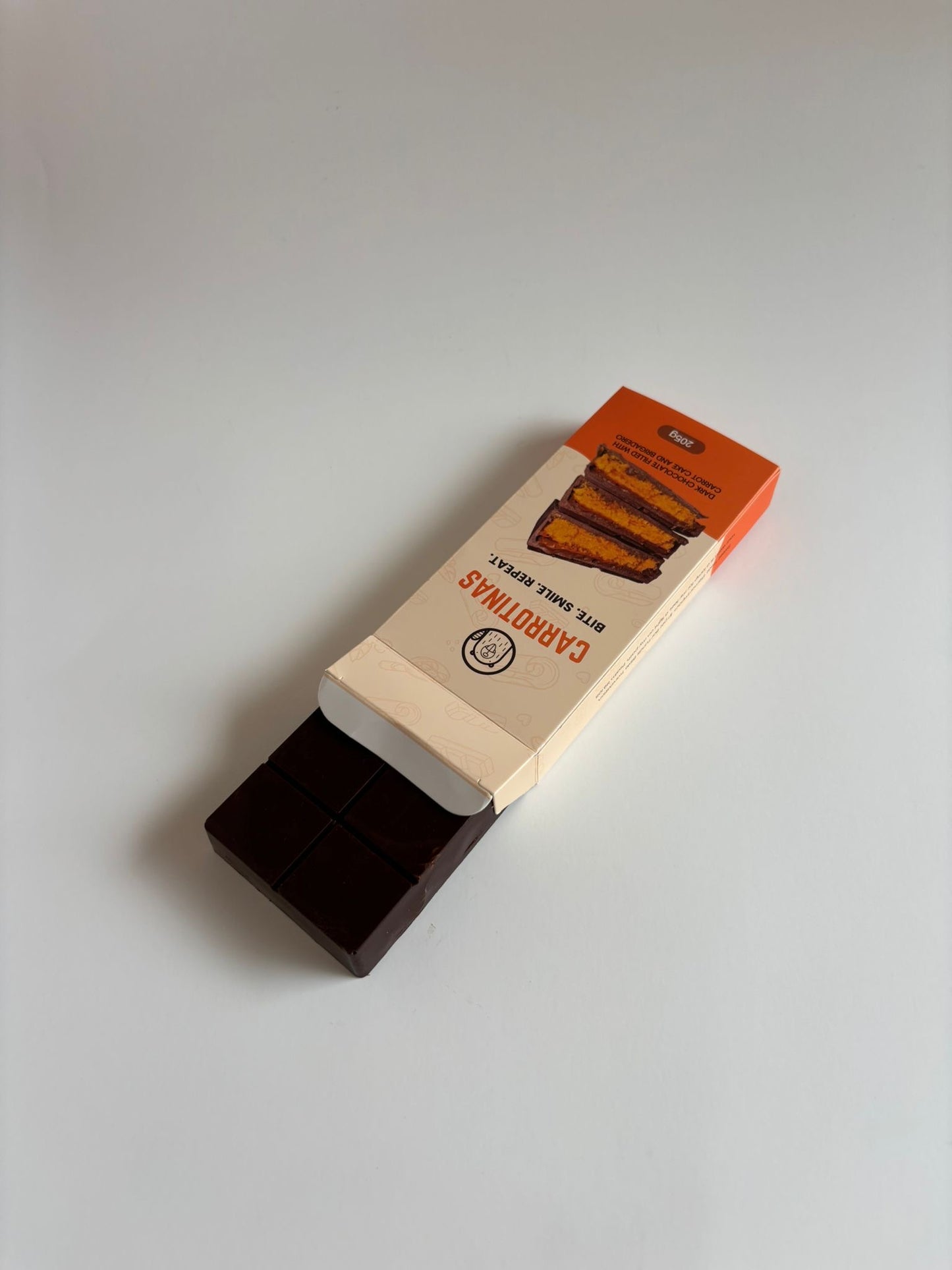 Carrotinas Bar 205g – Chocolate Stuffed with Real Carrot Cake & Brigadeiro